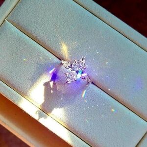 Solid 14k gold 2.7ct F VS1 lab marquise diamond ring with side lab kite diamonds